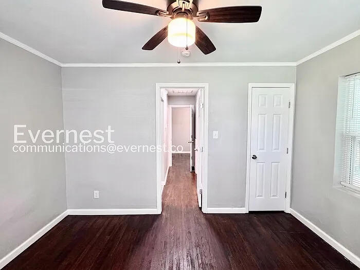 613 E Xyler St — Photo 11