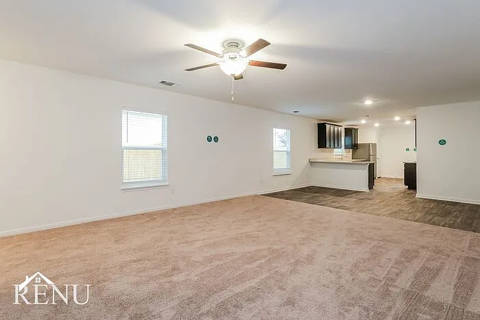 137 Scarborough Bnd — Photo 7