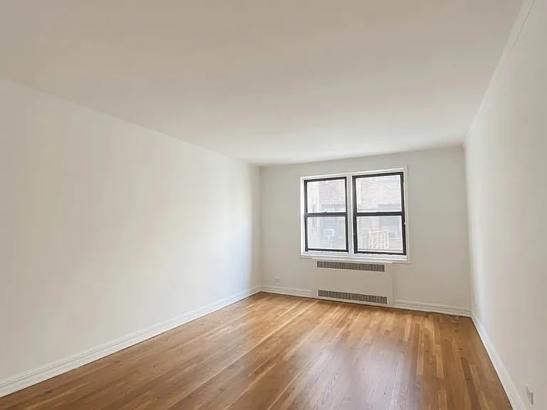 4216 80th St #2B — Photo 1