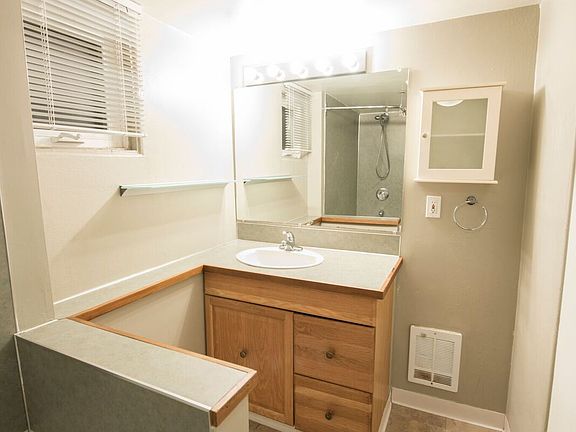 4th image of 10039 Ashworth Ave N #2