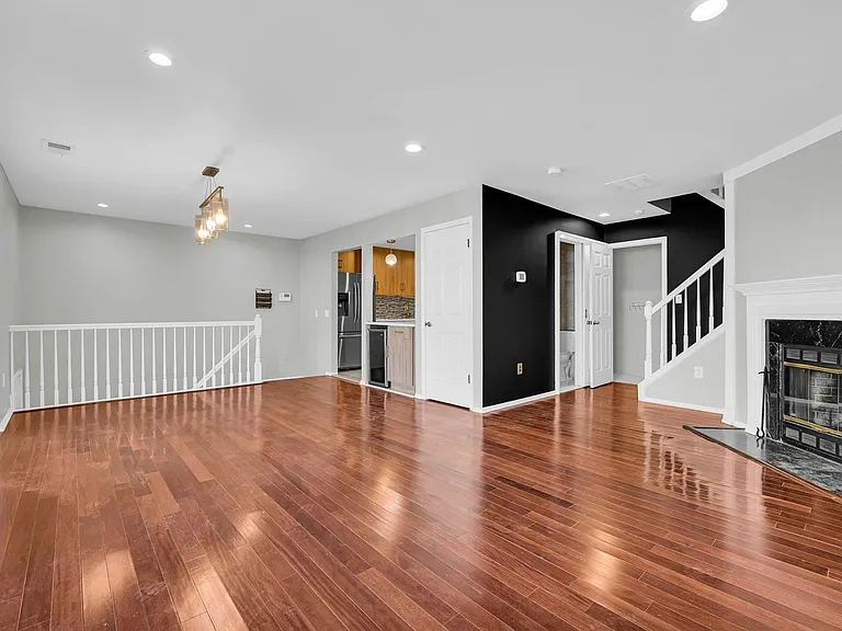 40 Cottonwood St — Photo 4