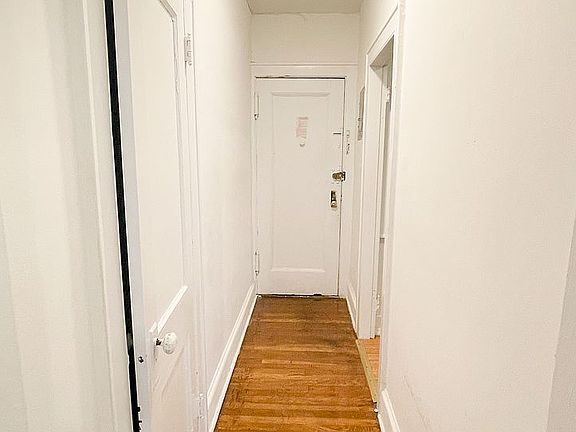 5th image of 21-42 28th St #B1