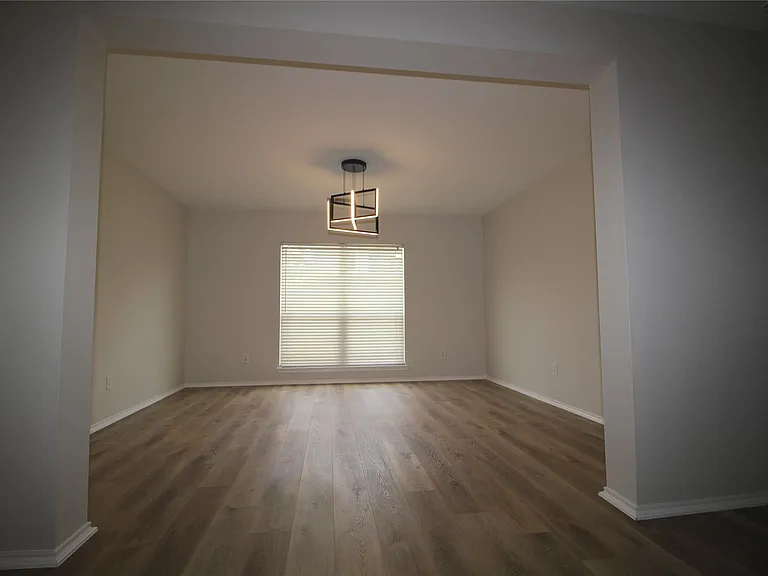 18122 Cypress Valley Ln — Photo 5