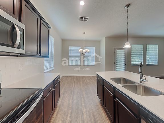 4th image of 2221 Saffron Walden Dr