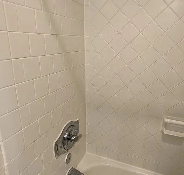 Watergate Apartments — Photo 45