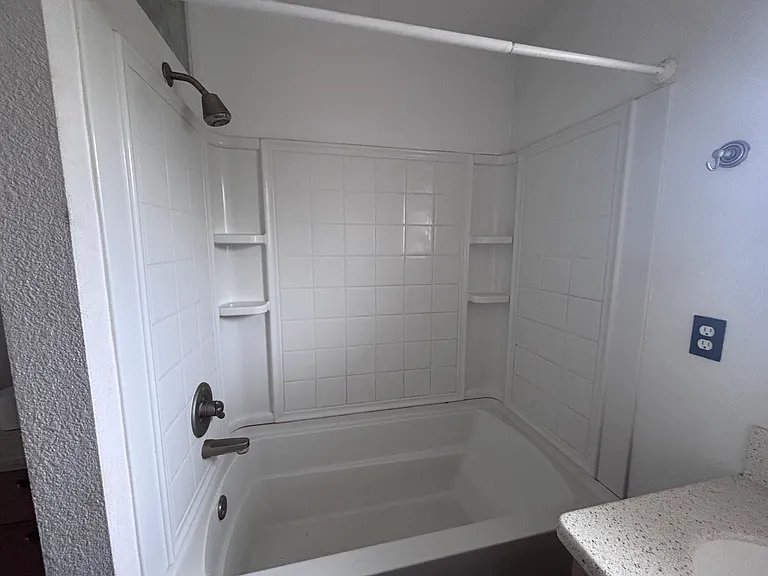 344 Phillips Dr — Photo 19
