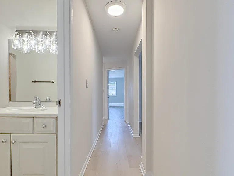 Boulevard Suites — Photo 25