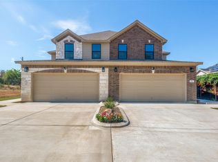 79 Northfield Cir, Lake Dallas, TX 75065