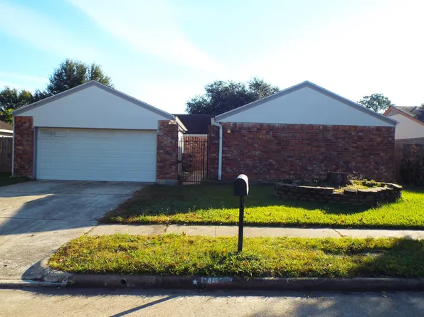 3823 Monmouth Ln, Pasadena, TX 77505