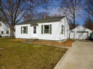 327 Leroy St SW, Wyoming, MI 49548