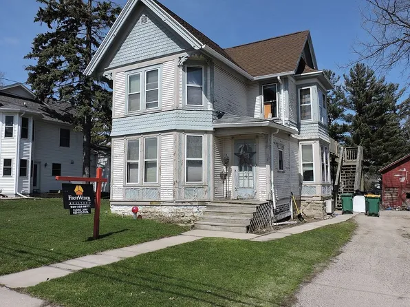 106 W Wisconsin St, Rosendale, WI 54974