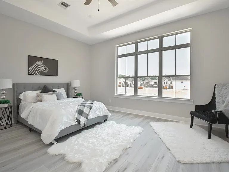 4946 Wunder Way — Photo 10