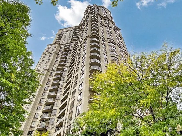 78 Harrison Garden Blvd #103, Toronto, ON M2N 7E2