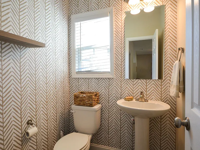 520 Everett Glades — Photo 12