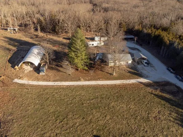 21092 Highway P, Vichy, MO 65580