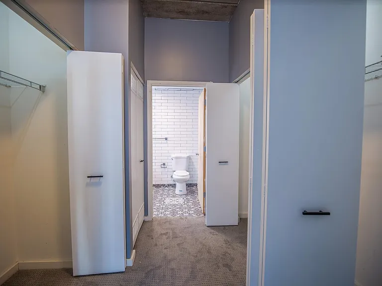 630 N Franklin St #605 — Photo 13