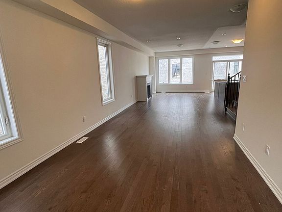 4th image of 2107 Hallandale St
