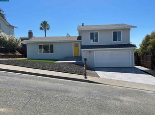 319 Valencia St, Vallejo, CA 94591