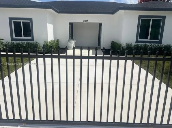 11870 SW 220th St, Miami, FL 33170
