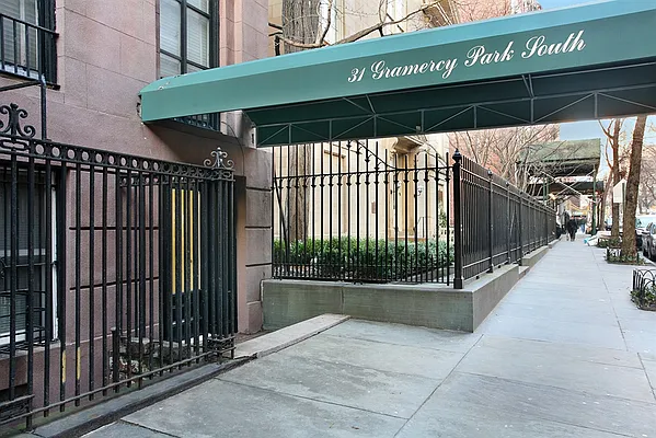 Sold by Corcoran | media 10