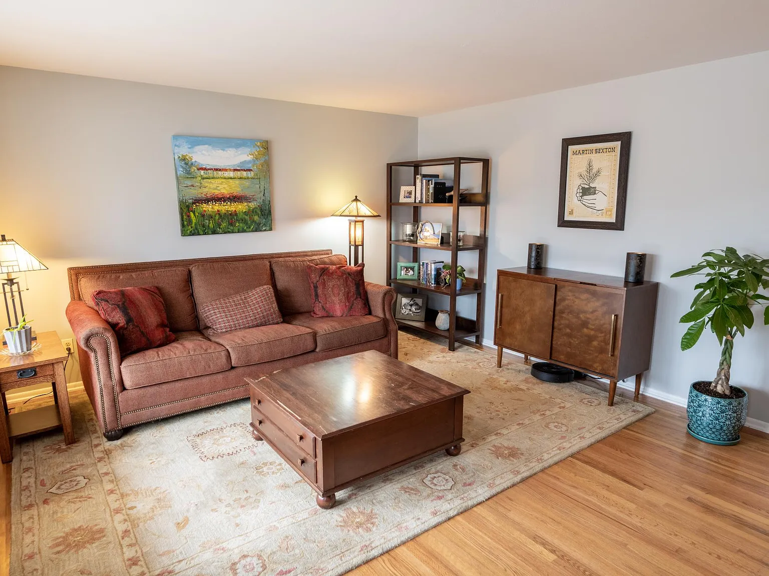 3 bed, 1176 sqft, $3,500 — Photo 3