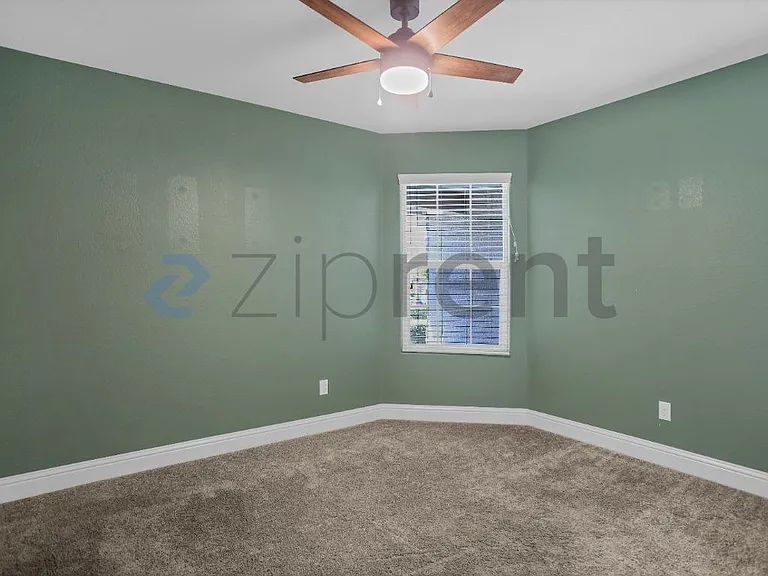433 S Crescent Ln — Photo 23