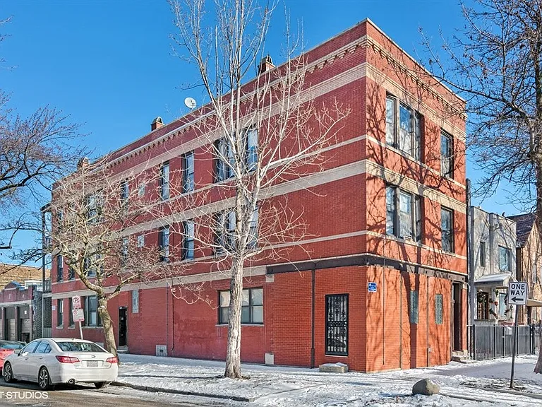 2558 W. Superior St. — Photo 3