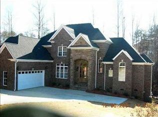 7 Golden Bear Ct, Greenville, SC 29609