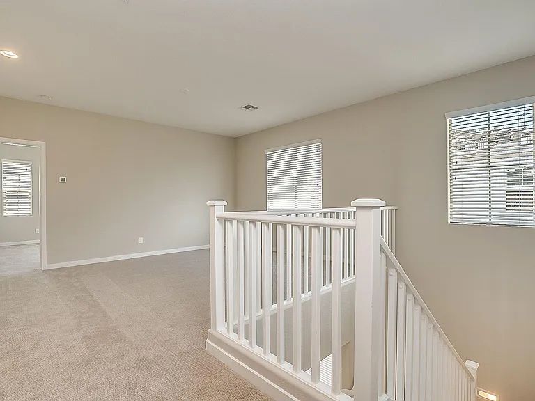 4742 E Tremaine Ave — Photo 18
