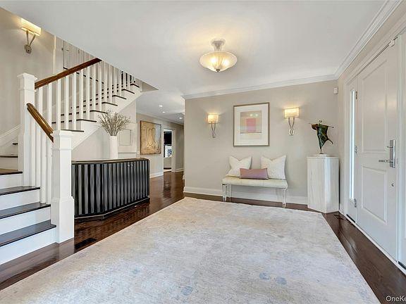 2nd image of 44 Brevoort Lane