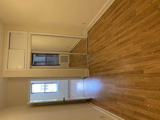 Rented by Compass | media 21