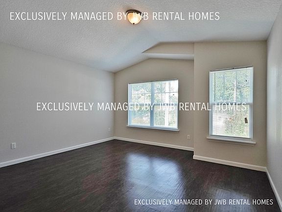 2nd image of 1269 Mull St