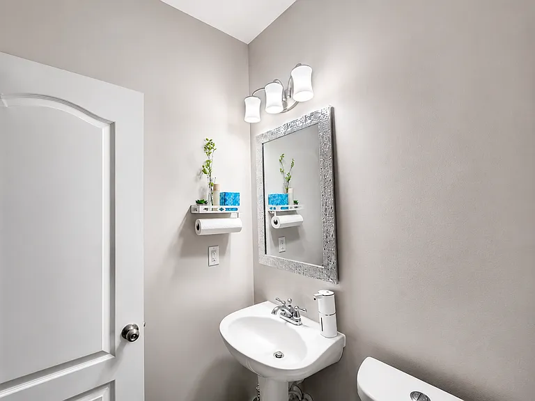 Fern Bay Dr SW — Photo 4