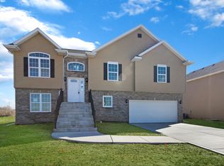 8241 Dylan Dr, Merrillville, IN 46410