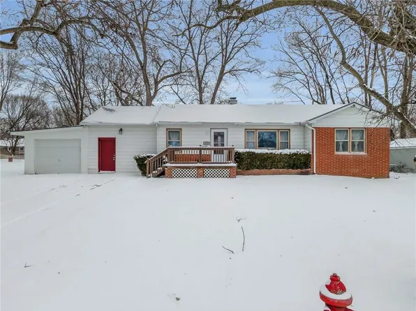103 Hostetter St, Buckner, MO 64016