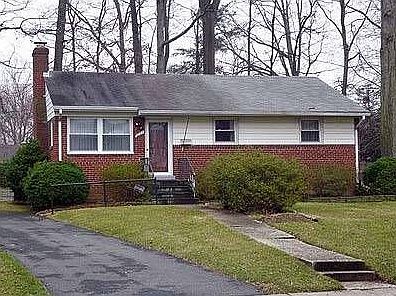 1st image of 3237 Kenney Dr