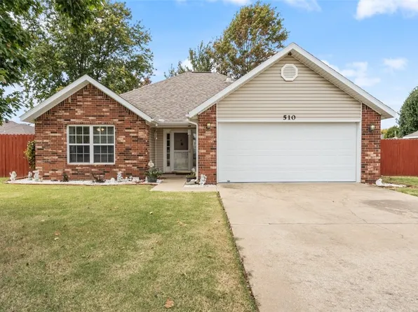 510 Topaz St, Lowell, AR 72745