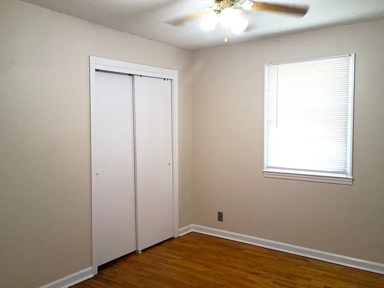 814 Kennedy St — Photo 13