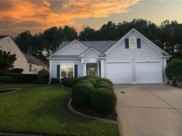 3025 Heatherbrook Trce, Canton, GA 30114