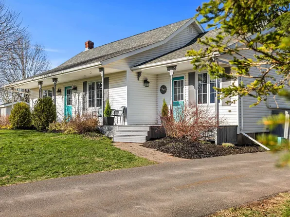 24 Sobey Dr, Cornwall, PE C0A 1H0