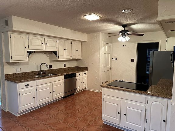 4th image of 3055 Cotton Cross Dr