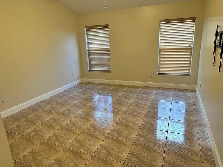 3000 Red Ruby Ct — Photo 17