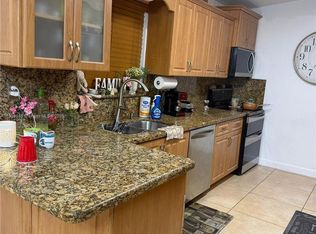 17242 NW 73rd Ave, Hialeah, FL 33015