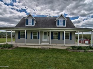 63 Mahoning Dr W, Lehighton, PA 18235
