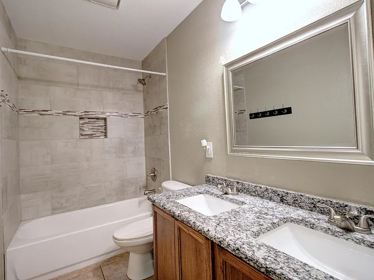 8620 Chisholm Trl — Photo 10