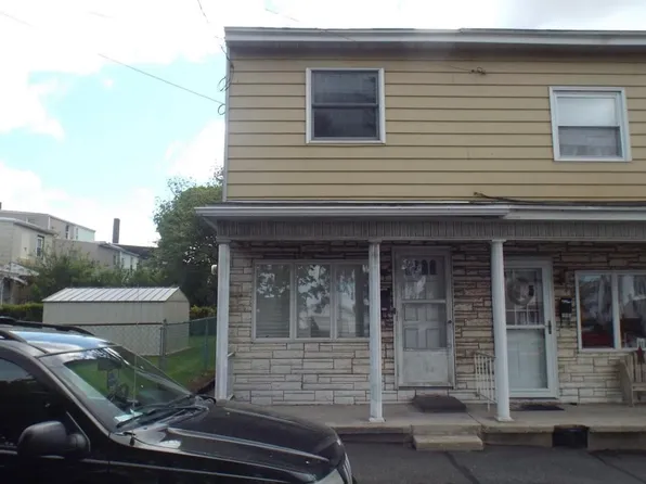 113 S Railroad Ave, Frackville, PA 17931