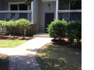 68 Buddington Rd APT 6, Groton, CT 06340