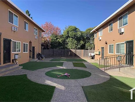 6240 Martin Luther King Jr Blvd #8