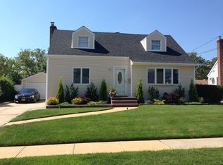 675 Alton Rd, West Hempstead, NY 11552