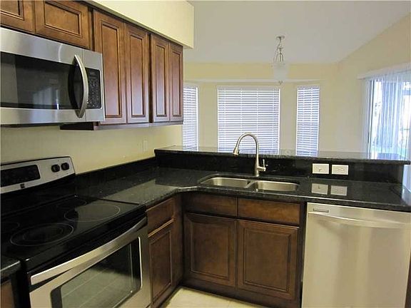 2nd image of 754 Sagewood Dr